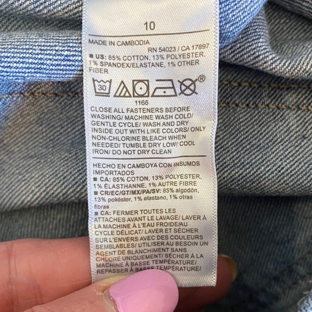 Old Navy Wow Boyfriend Mid-Rise Medium Wash Straight Leg Jeans Womens Size 10 - Picture 6 of 9